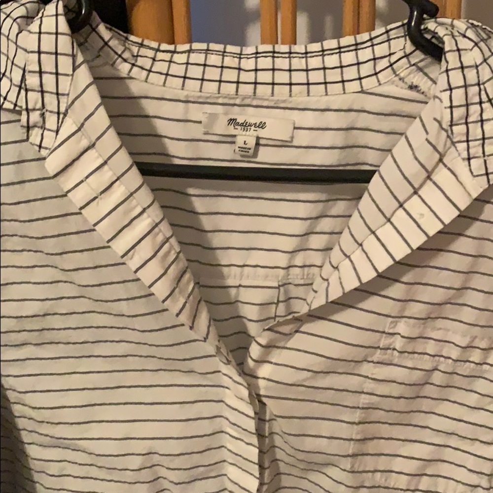 Madewell stripper white button down. Boxy fit.